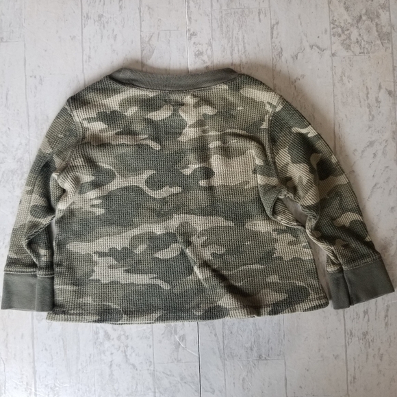 Old Navy Long Sleeve Green camouflage shirt Size 18-24 mo - Picture 6 of 12